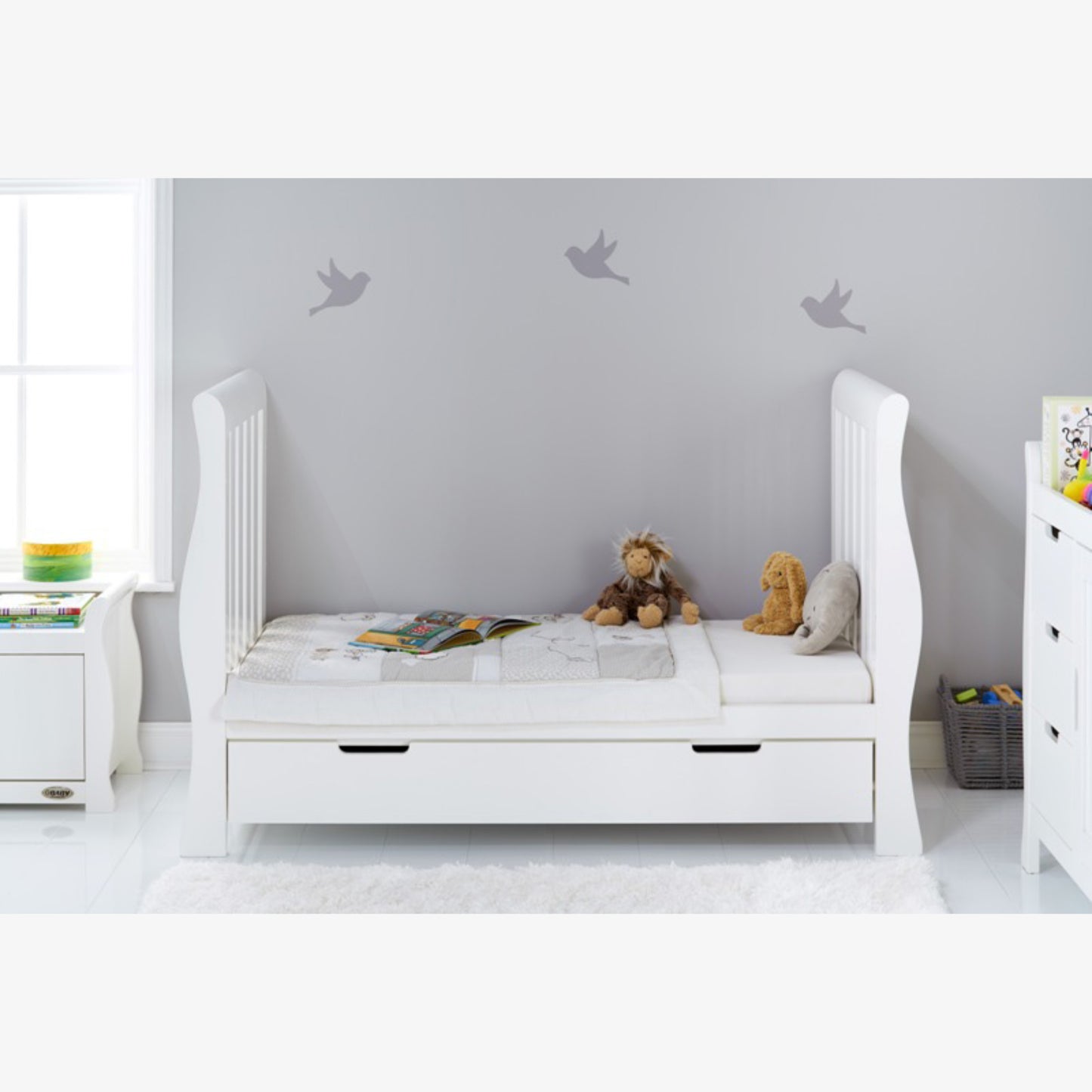Obaby Stamford Luxe 5 Piece Room Set with Cot Bed, Dresser, Tall Chest, Wardrobe, Glider Chair