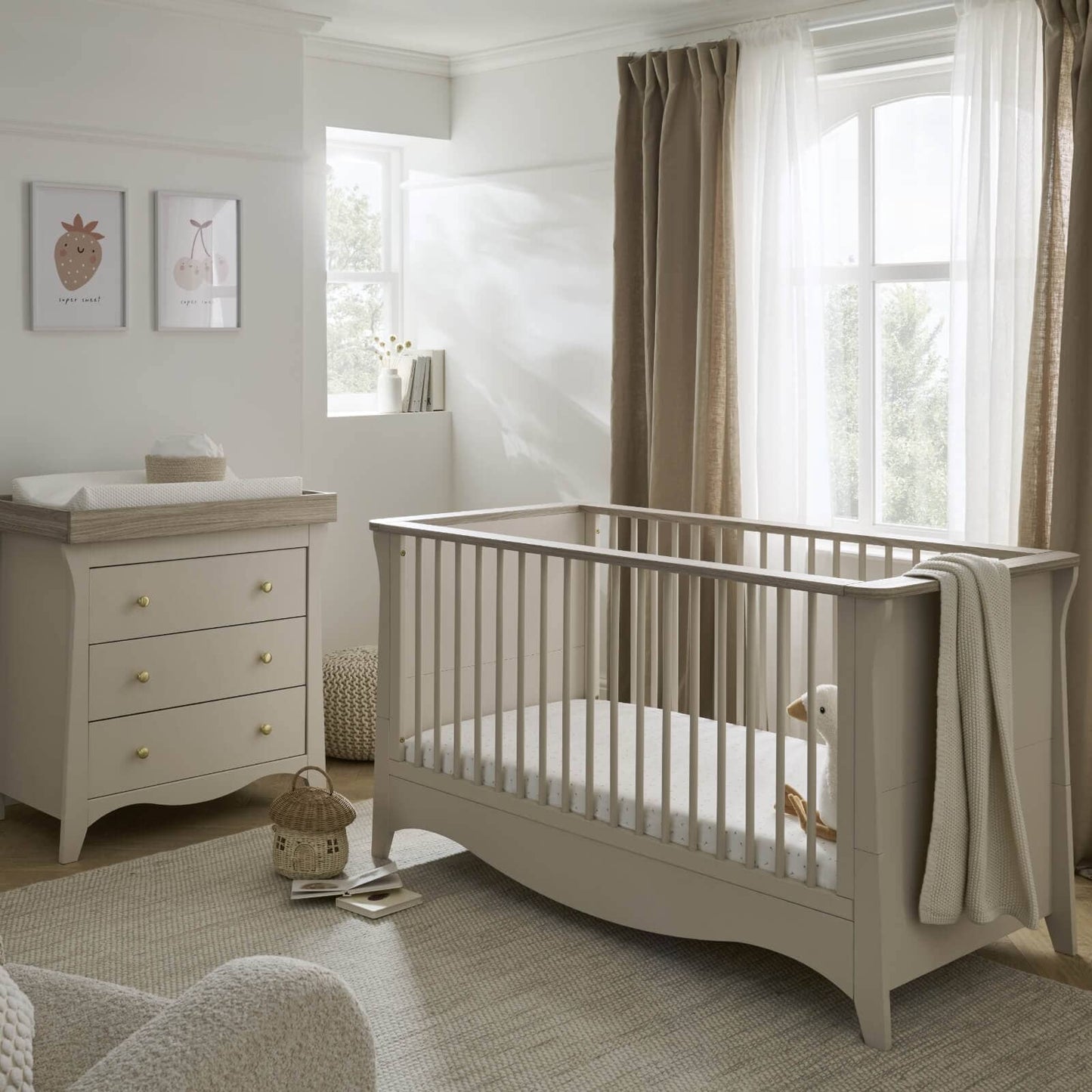 CuddleCo Clara 2 Piece Set with Cot Bed and Drawer Dresser
