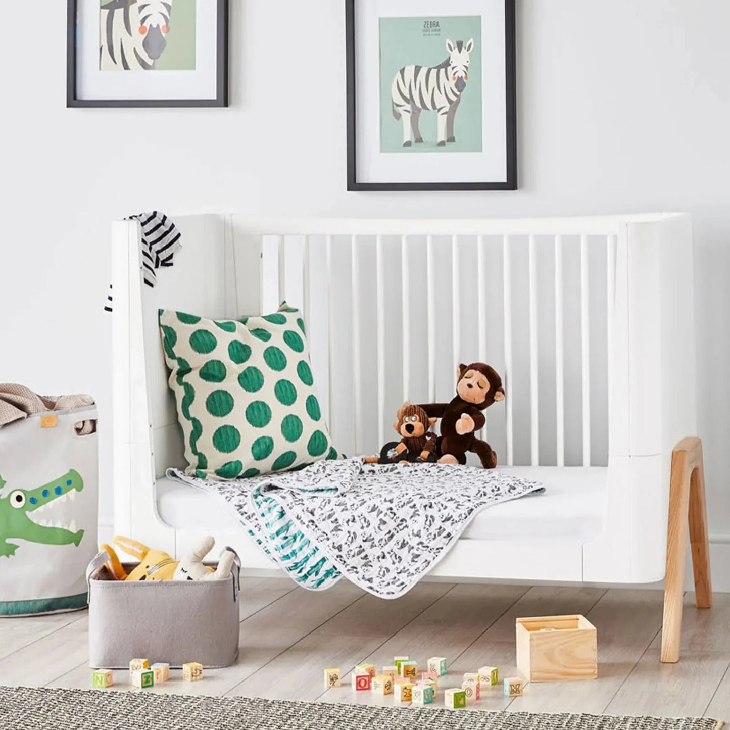Gaia Baby Hera 3pc Roomset - Cot Bed,Dresser & Wardrobe