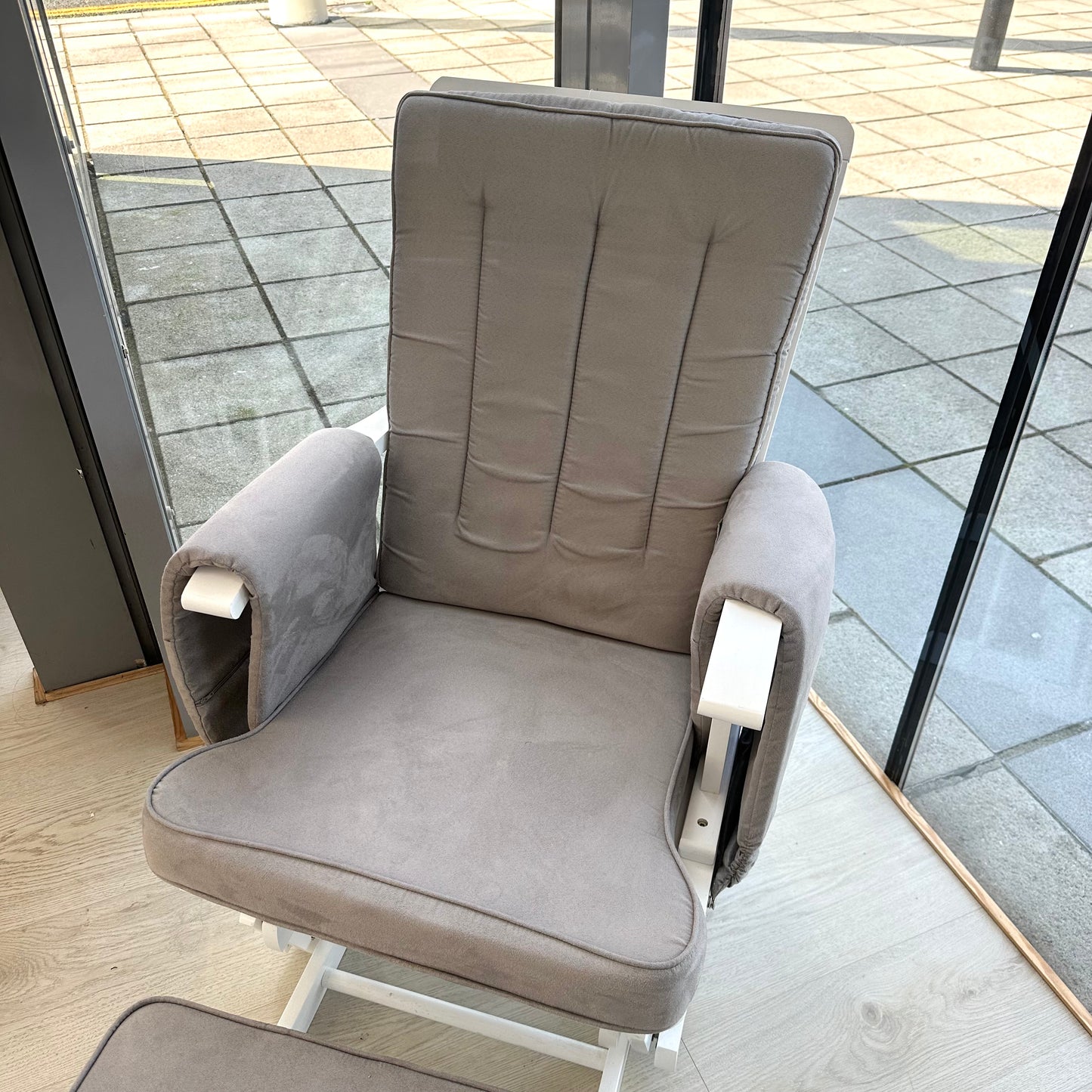 Ex Display Obaby Deluxe Reclining Glider Chair and Stool - White with Grey Cushion