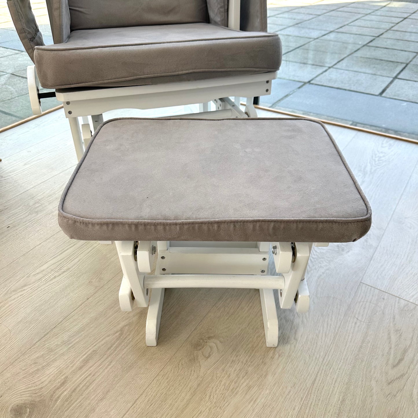 Ex Display Obaby Deluxe Reclining Glider Chair and Stool - White with Grey Cushion