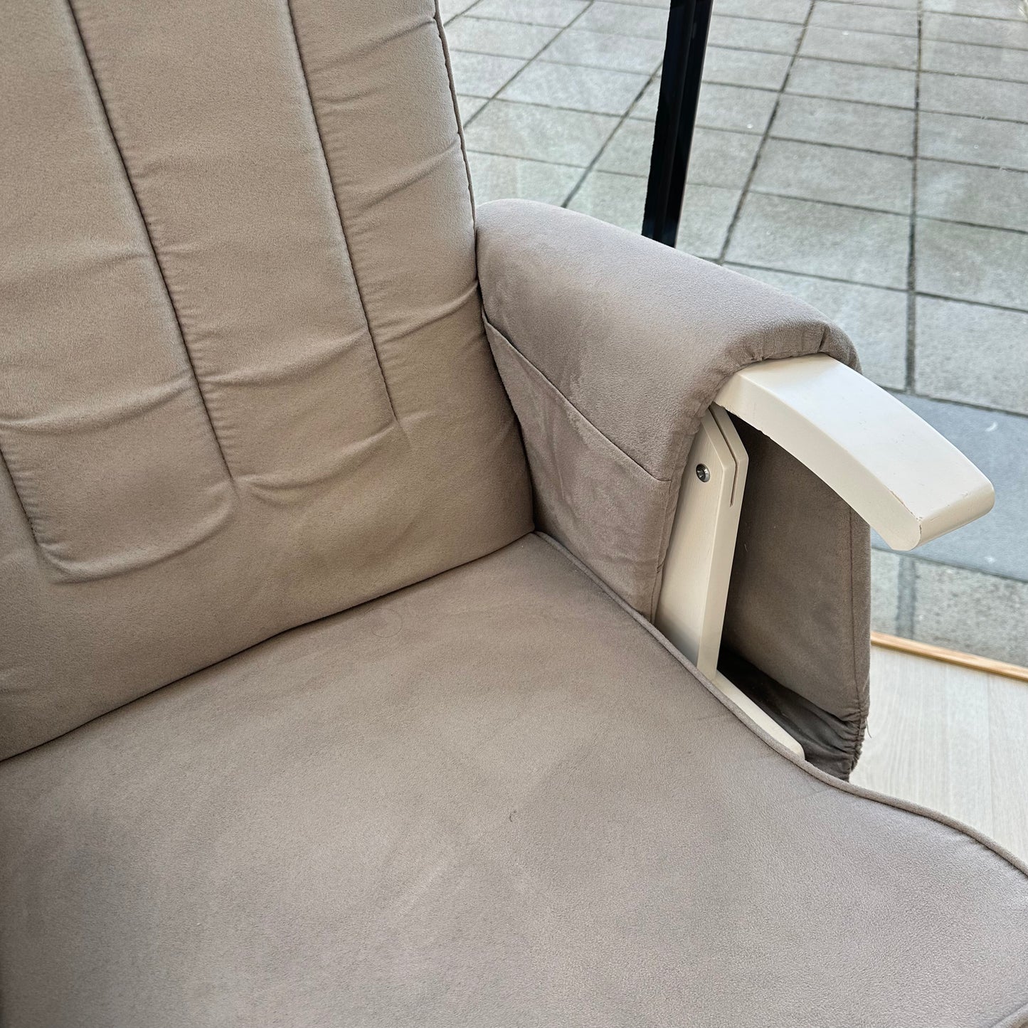 Ex Display Obaby Deluxe Reclining Glider Chair and Stool - White with Grey Cushion