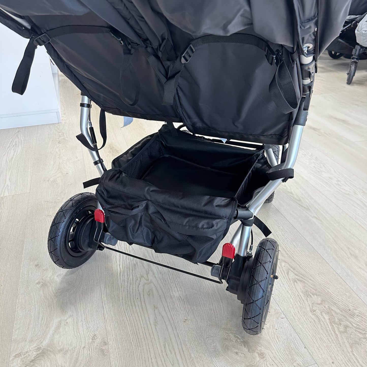 Ex Display Mountain Buggy Duet - Black