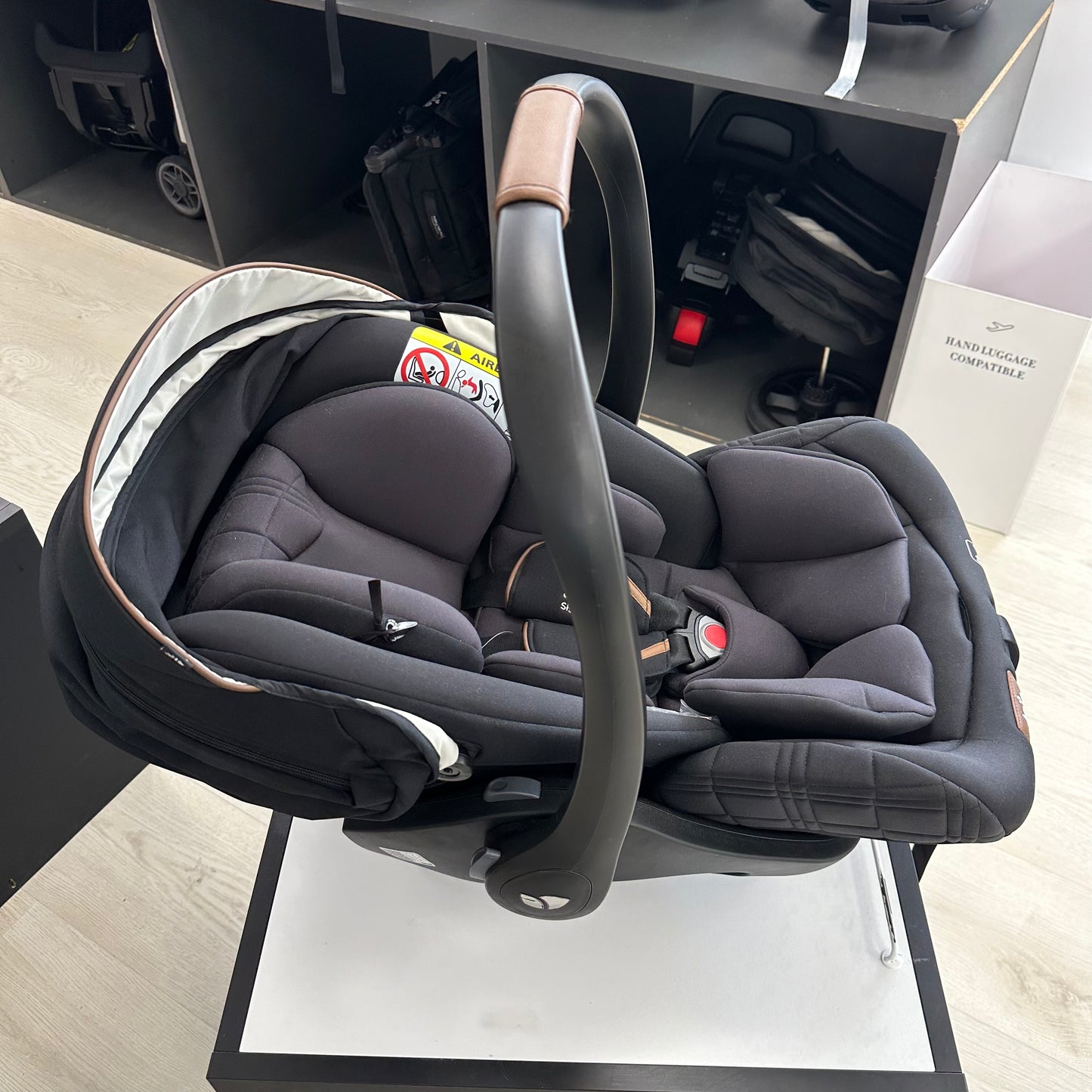 Ex Display Joie iLevel Car Seat - Black