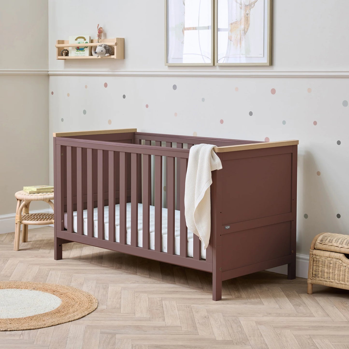 Tutti Bambini Misha Cot Bed