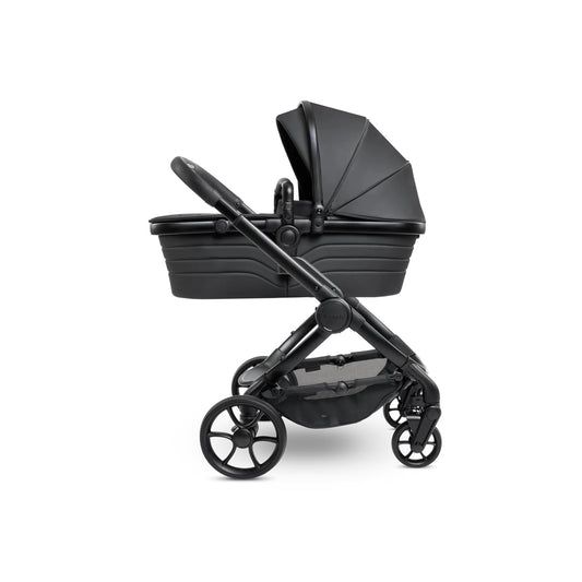 iCandy Peach 7 Studio Complete Buggy Bundle with Maxi Cosi Pebble Pro2 and Familyfix Pro Base