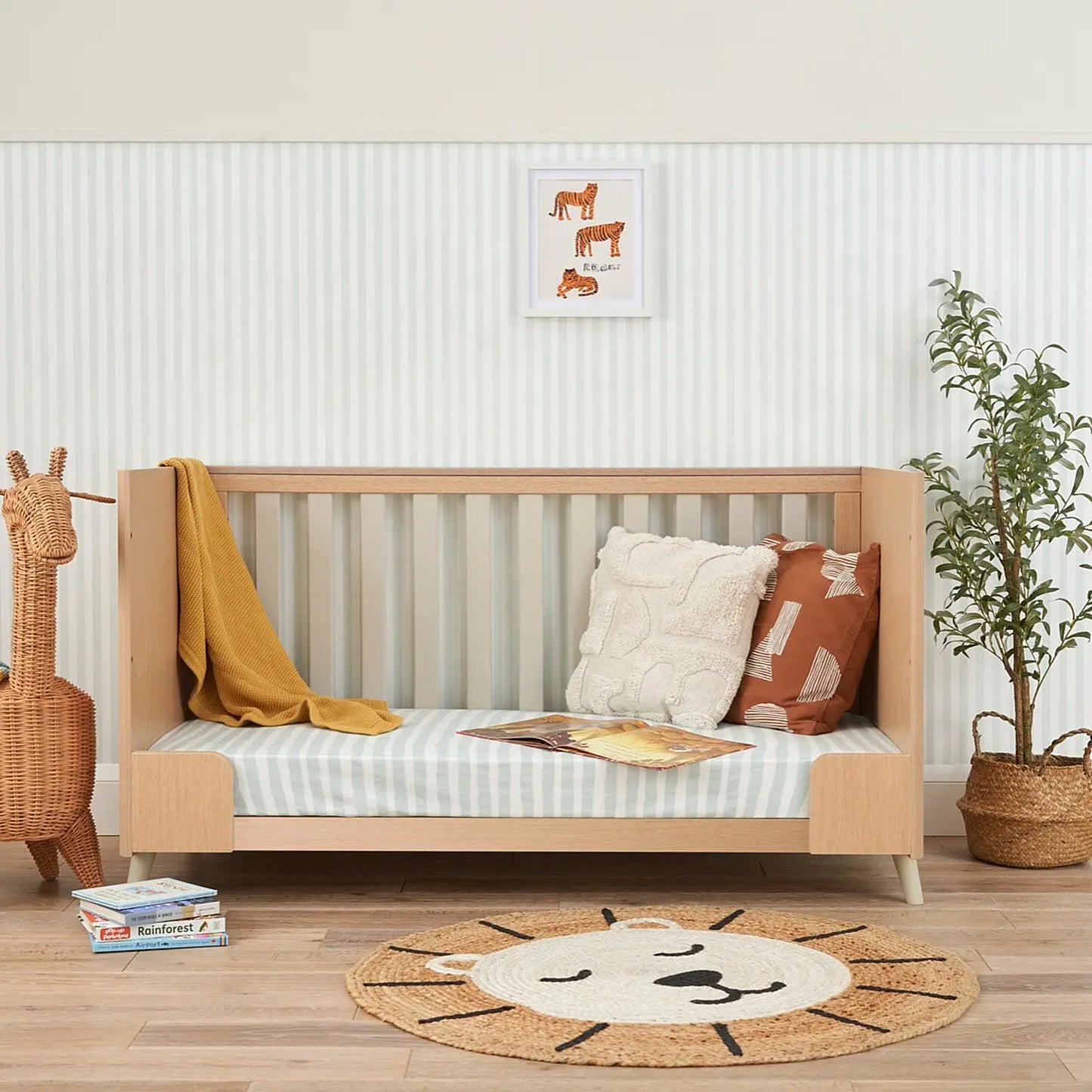 Tutti Bambini Fika 2 Piece with Cot Bed and Dresser