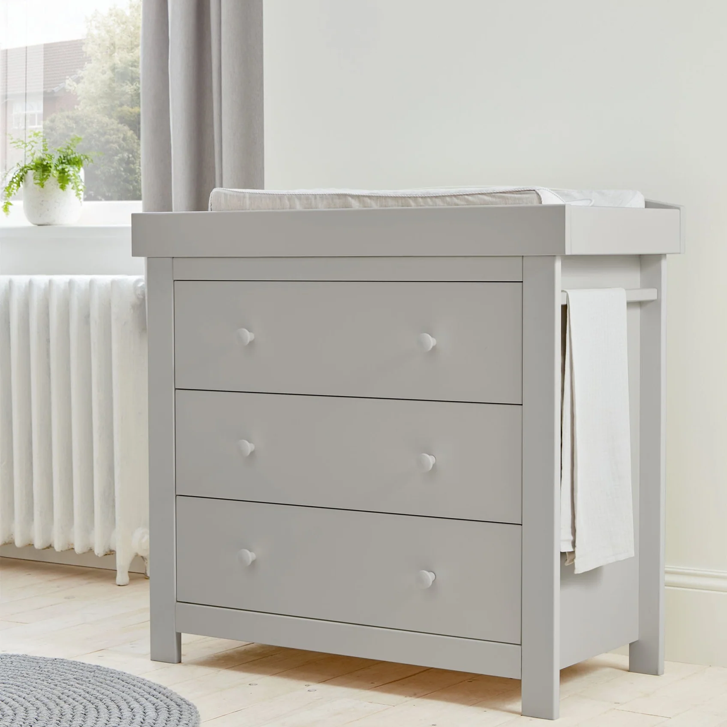 Mamas & Papas Mia Dresser Changer