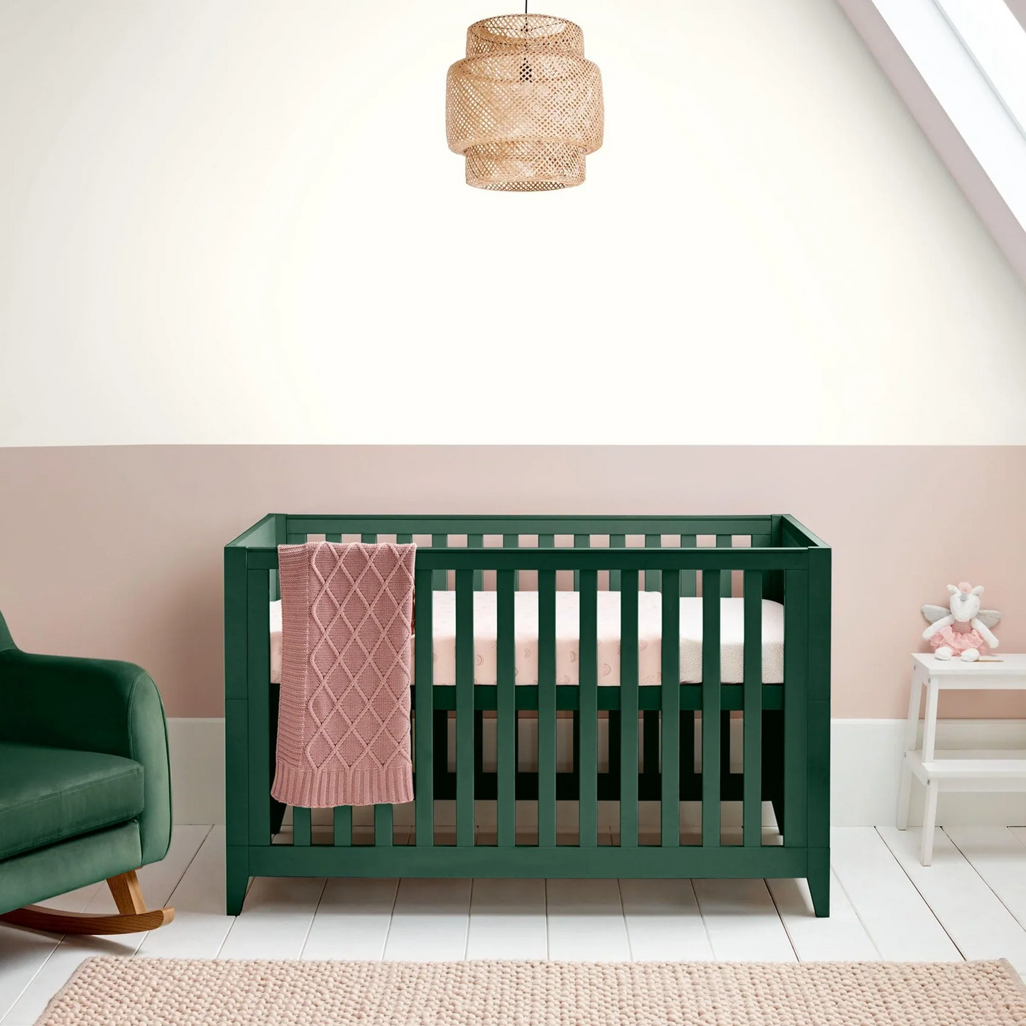 Mamas & Papas Melfi Set (Cot bed & Dresser)