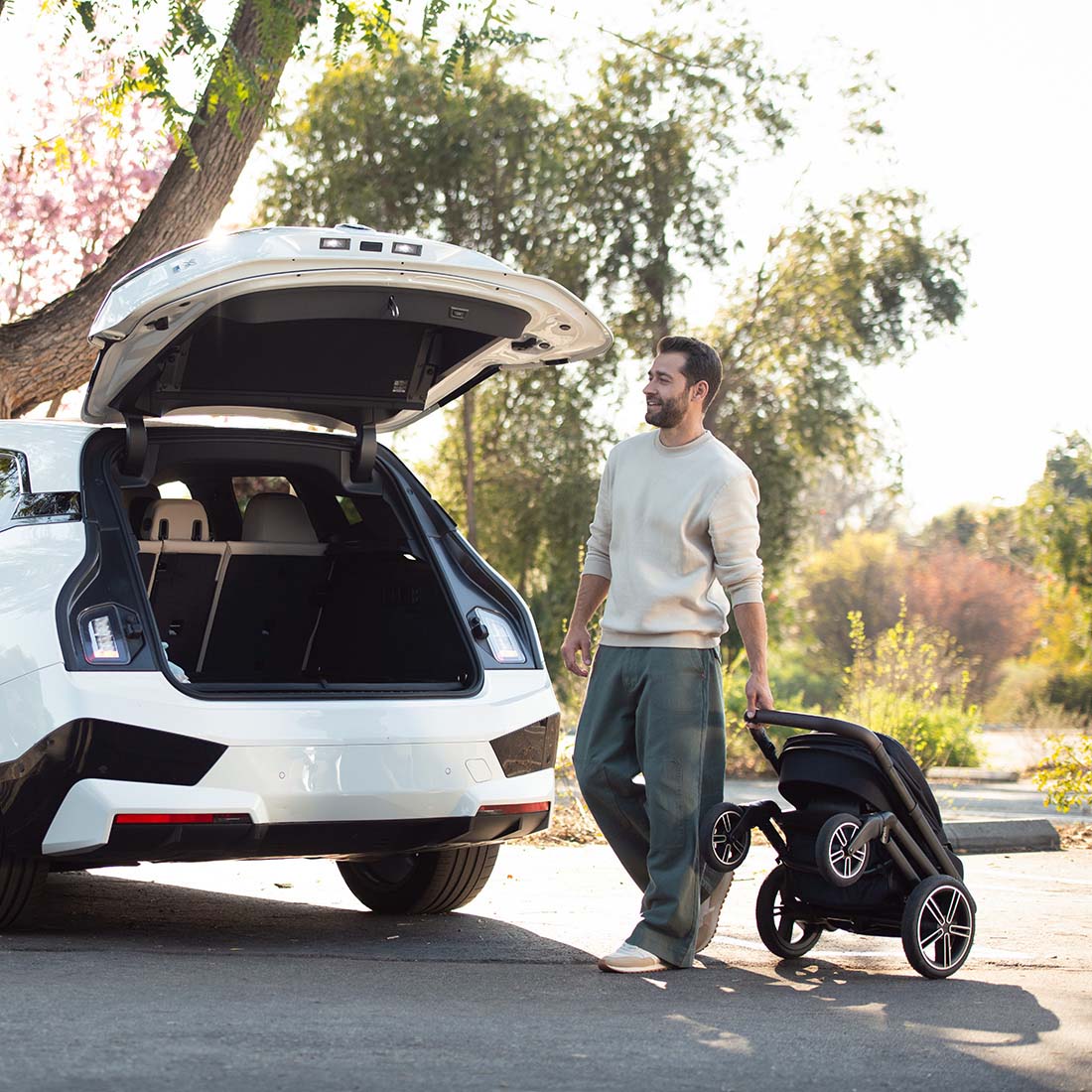 Nuna MIXX Next Bundle with Nuna ARRA Car Seat & Isofix Base