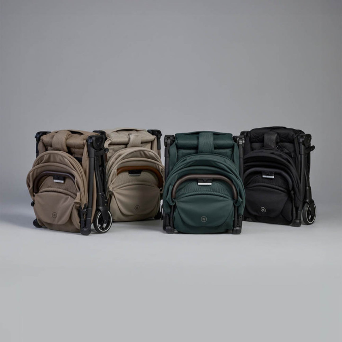 Silver Cross Clic 2 with Free Travel Bag