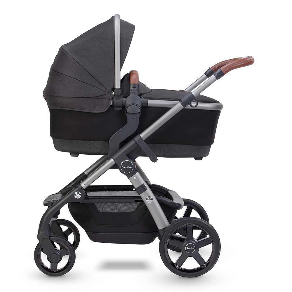 Silver Cross Wave Bundle with Dream Car Seat and Isofix Base