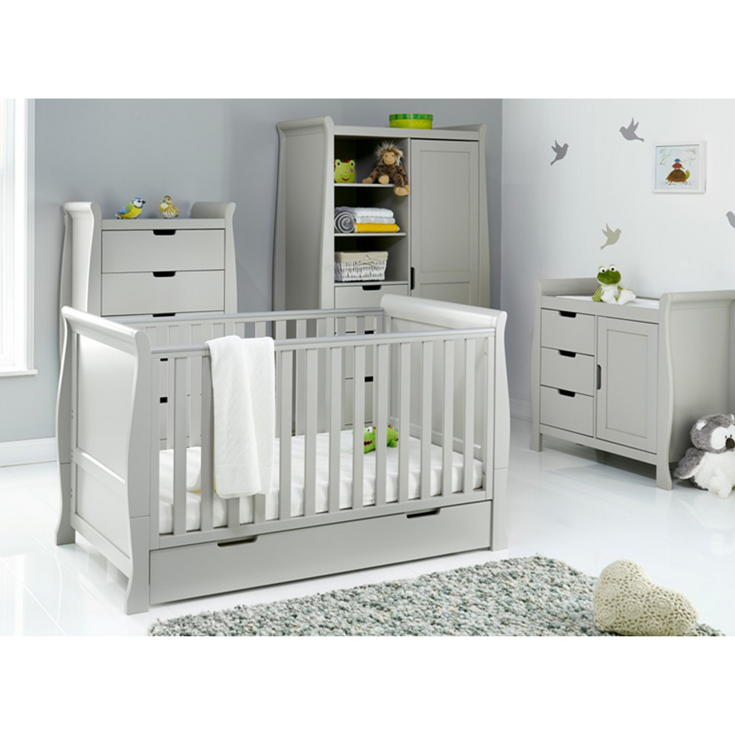 Obaby Stamford Classic 4 Piece Room Set with Cot Bed, Dresser, Tall Chest & Wardrobe