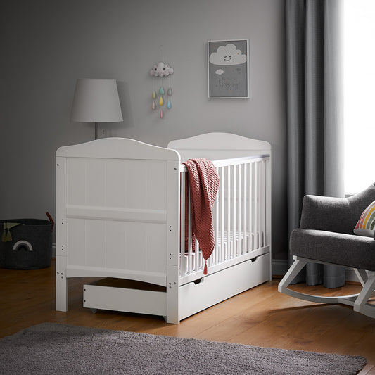 Obaby Whitby Cot Bed & Cot Top Changer