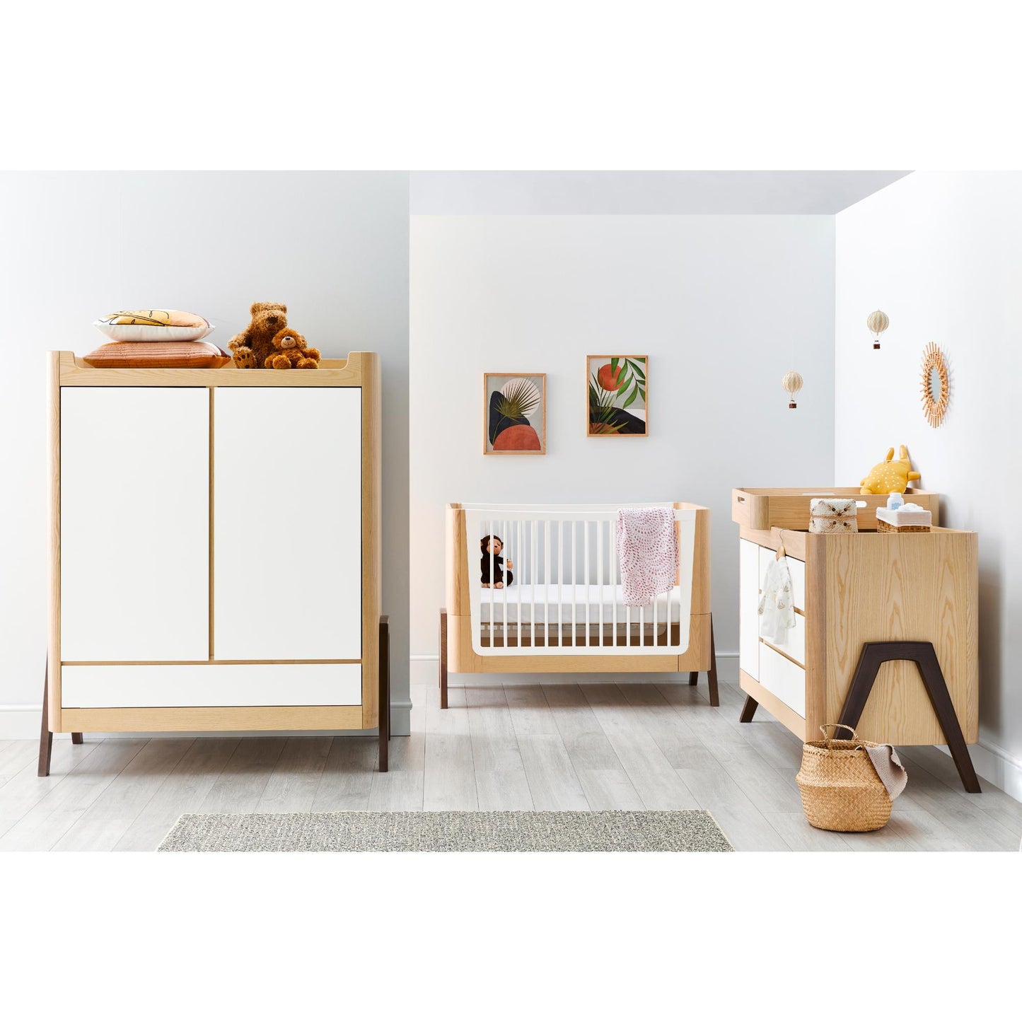 Gaia Baby Hera 4 Piece Set with Cot, Dresser, Wardrobe and Changing Station