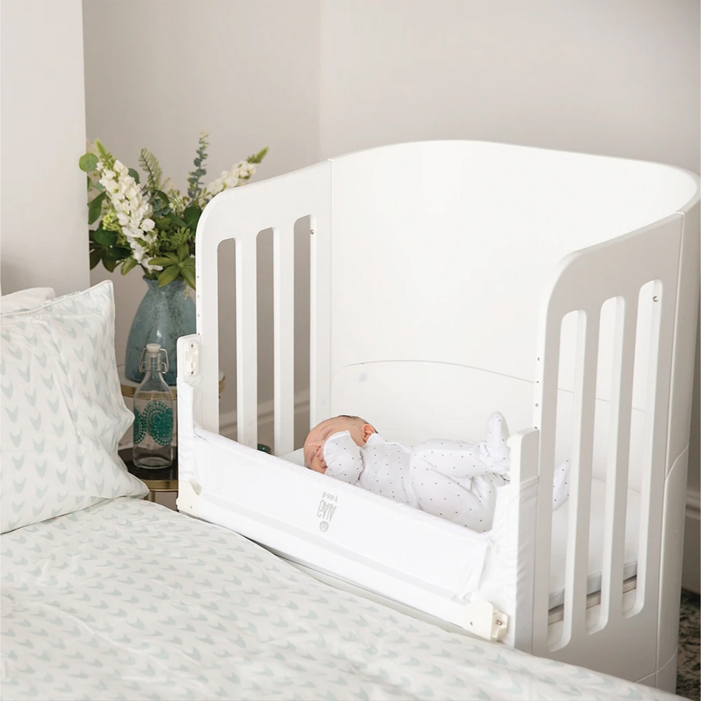 Gaia Baby Serena Cot Bed + Co-Sleeper