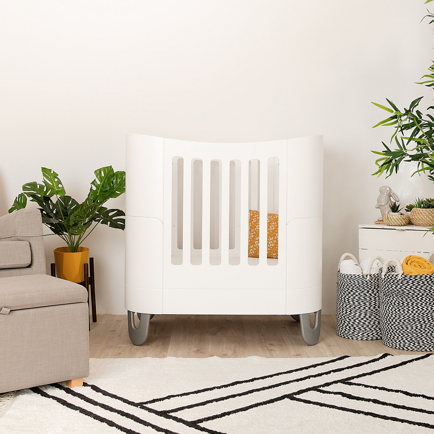Gaia Baby Serena Cot Bed + Mini Cot