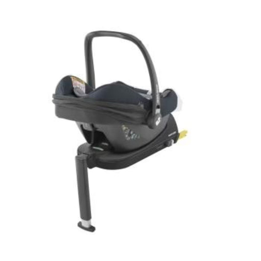 Maxi Cosi Cabriofix I-Size Car Seat and Isofix Base
