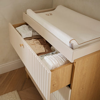 CuddleCo Remi 2 Piece set with Cotbed and Dresser