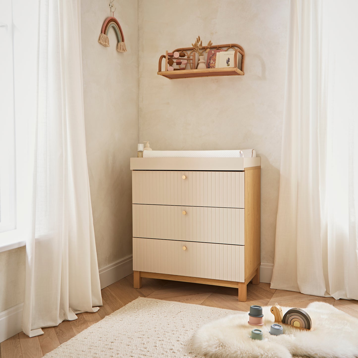 CuddleCo Remi Dresser Changer