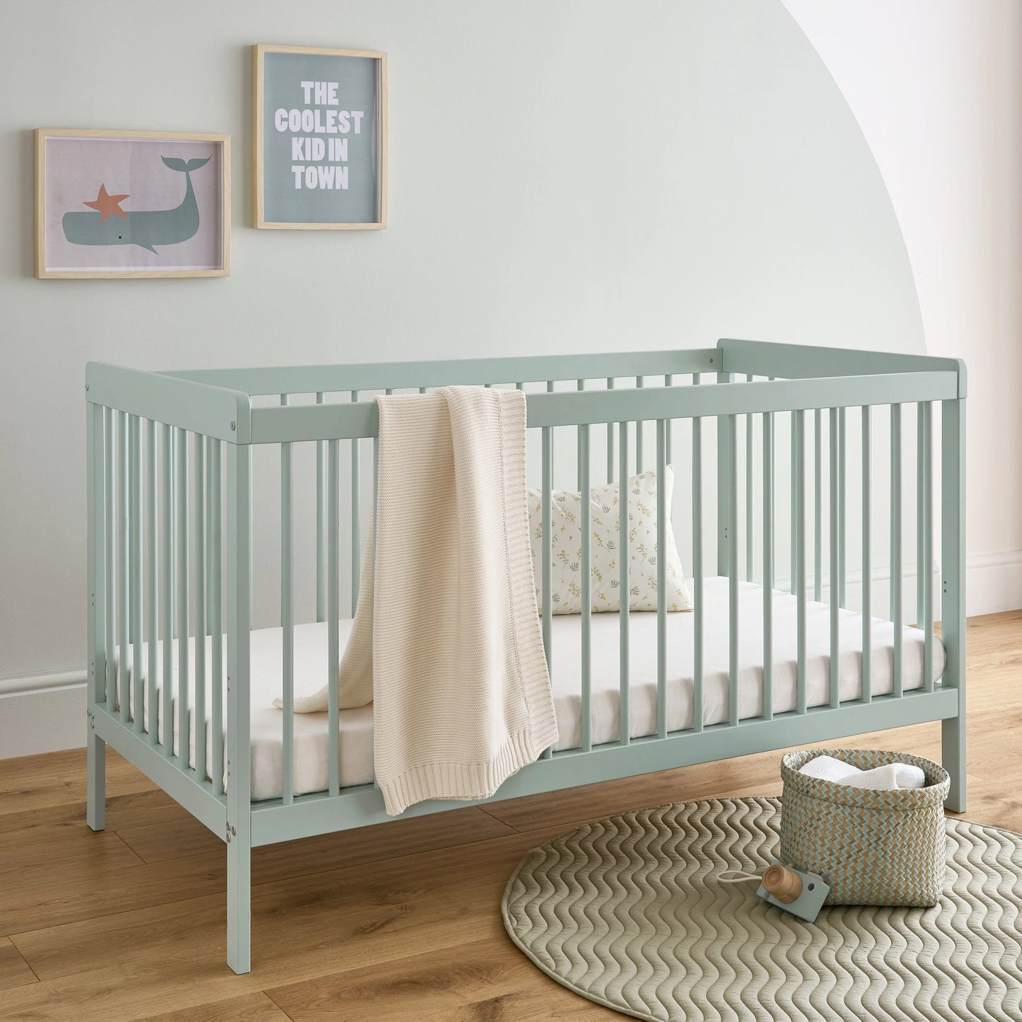 CuddleCo Nola 2 Piece Set with Cot Bed and Open Changer