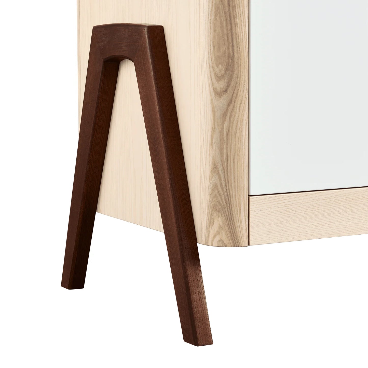 Gaia Baby Hera 4 Piece Set with Cot, Dresser, Wardrobe and Changing Station