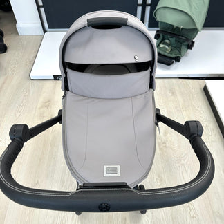 Ex Display Cybex Mios with Black Frame, Grey Carrycot & Green Seat Unit