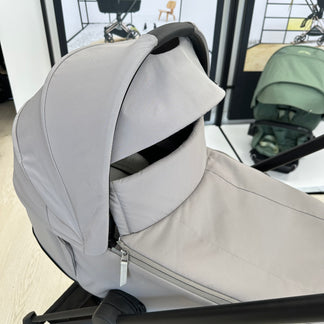 Ex Display Cybex Mios with Black Frame, Grey Carrycot & Green Seat Unit