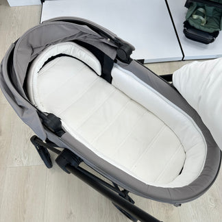 Ex Display Cybex Mios with Black Frame, Grey Carrycot & Green Seat Unit