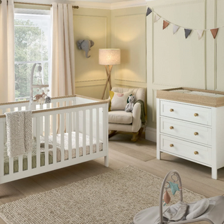 Mamas & Papas Wedmore 2 Piece Set with Cot Bed and Dresser Changer