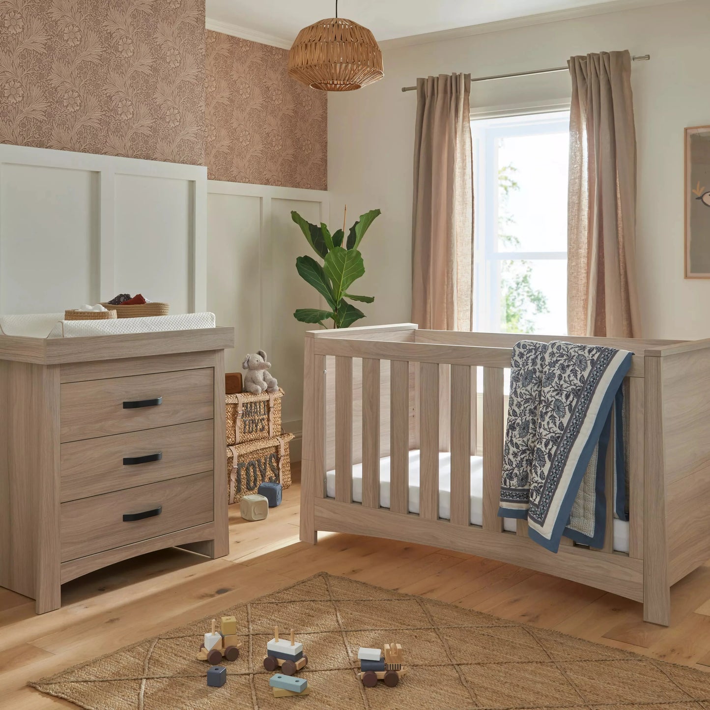 CuddleCo Isla 2 Piece Set with Cot Bed and Drawer Dresser