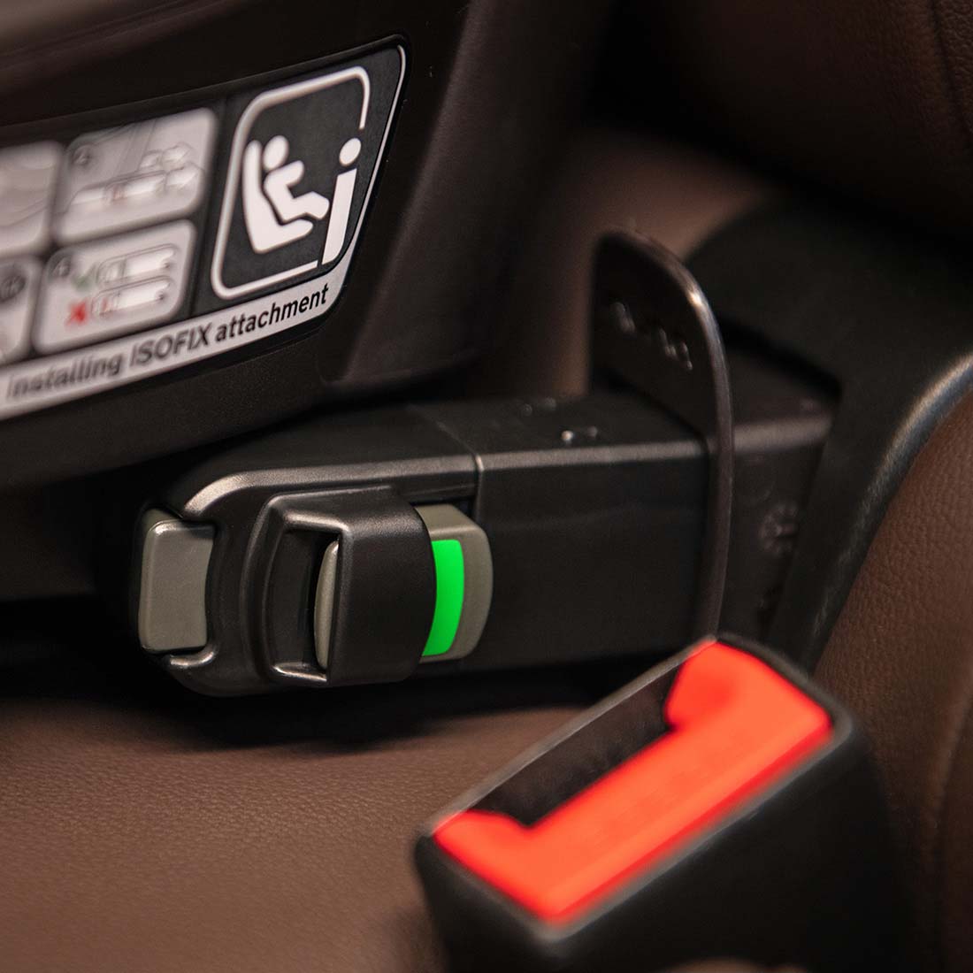 Nuna Base Curv Isofix Base