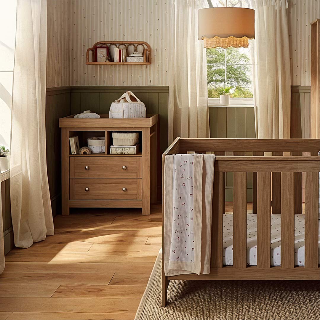 CuddleCo Burford 2 Piece Set with Cot Bed and Dresser Changer