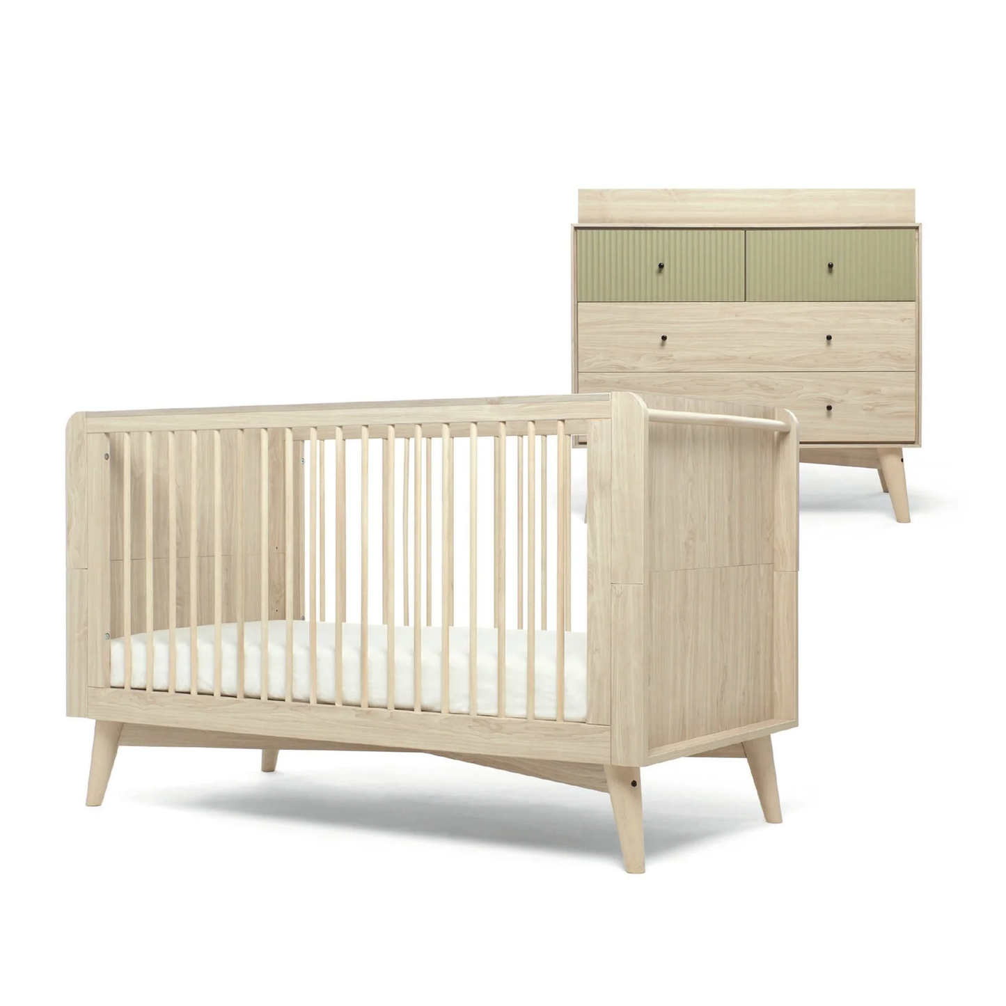Mamas & Papas Coxley 2 Piece Cot Bed Set with Dresser