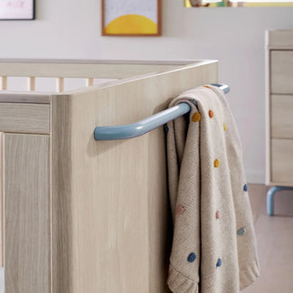 Mamas & Papas Kinlay 2 Piece Set with Cot Bed and Dresser