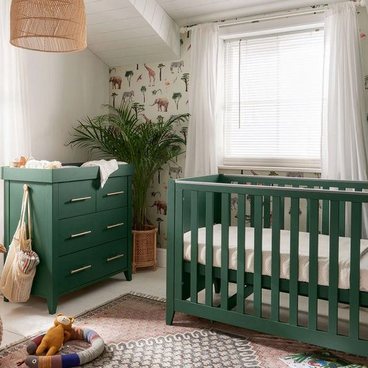Mamas & Papas Melfi Set (Cot bed & Dresser)