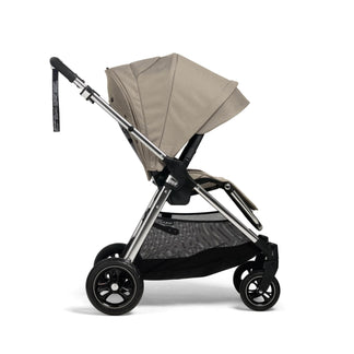 Mamas & Papas Flip XT3 Complete Kit With Cybex Cloud G and Base