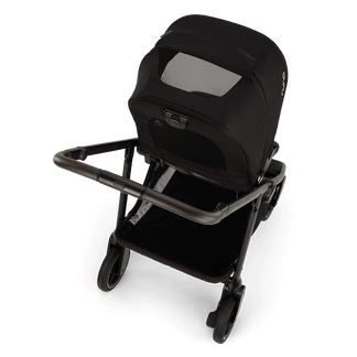 Nuna SWIV Bundle with Nuna Arra Flex and Base Curv