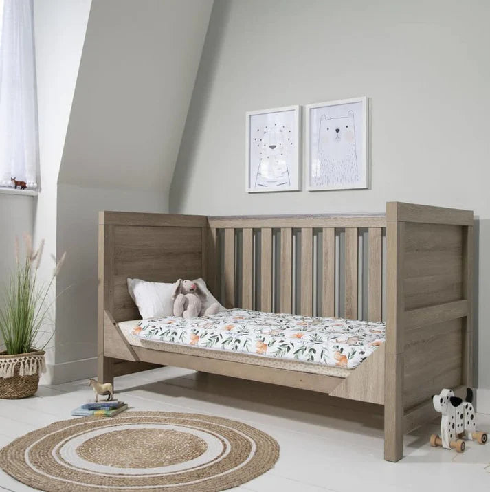 Tutti Bambini convertible cotbed