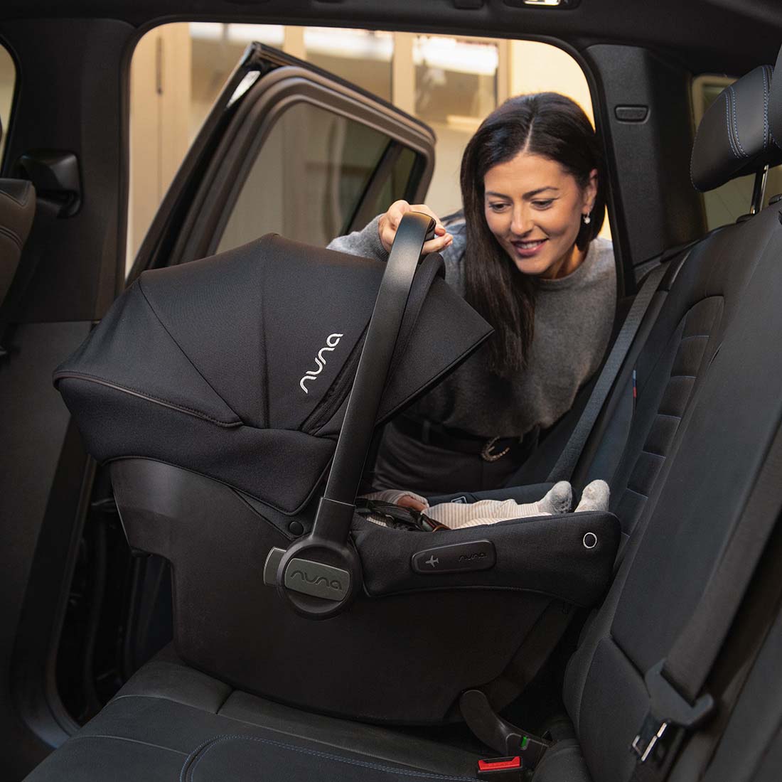 Nuna SWIV with LYTL Carrycot & URBN bundle
