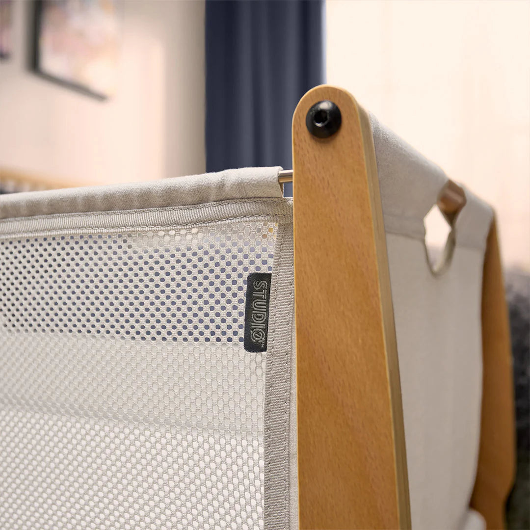 SnuzPod Studio Bedside Crib