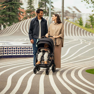 Nuna SWIV with LYTL Carrycot & URBN bundle