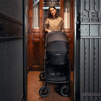 Nuna SWIV with LYTL Carrycot & ARRA next bundle