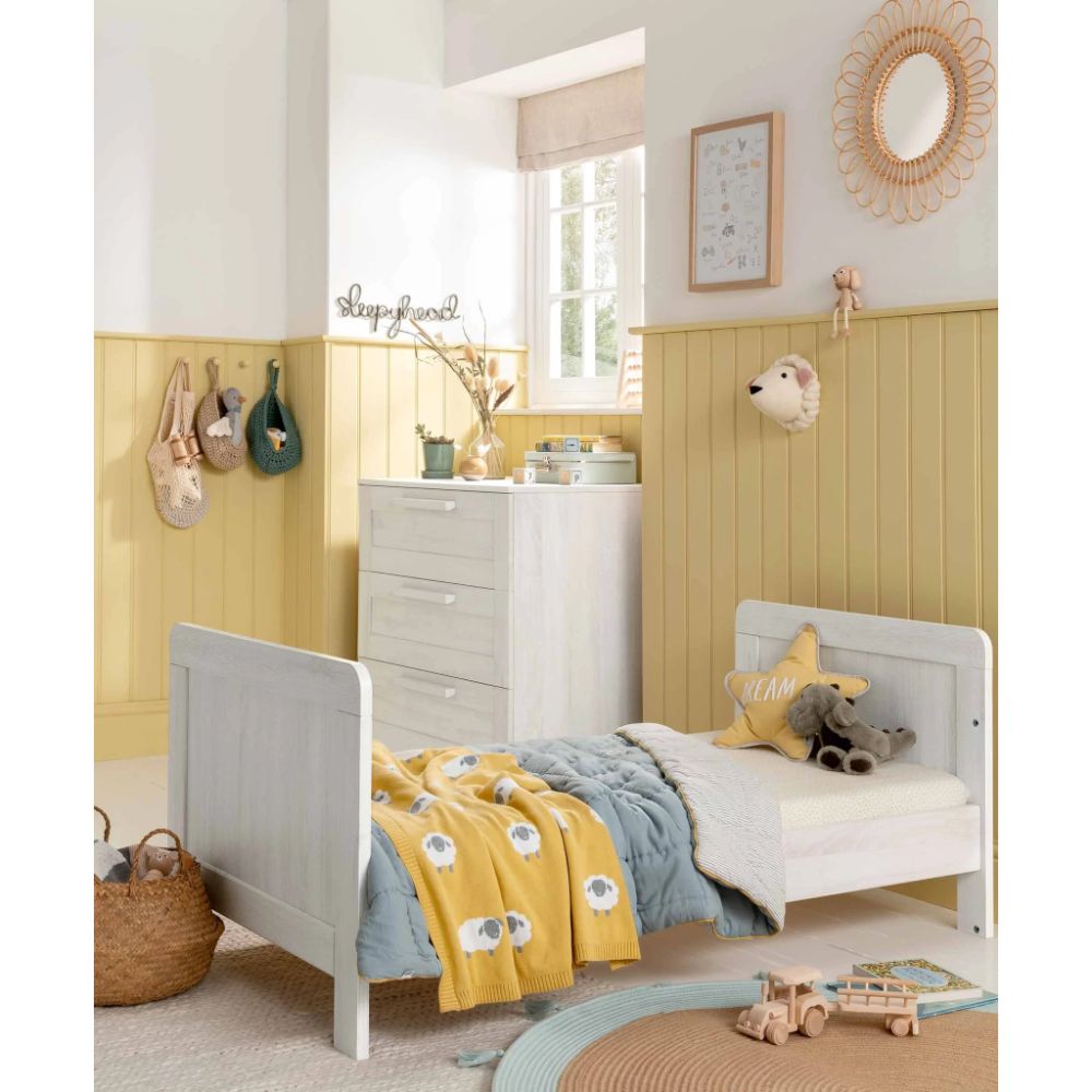 Mamas & Papas Atlas 2 Piece Cot Bed Set with Dresser